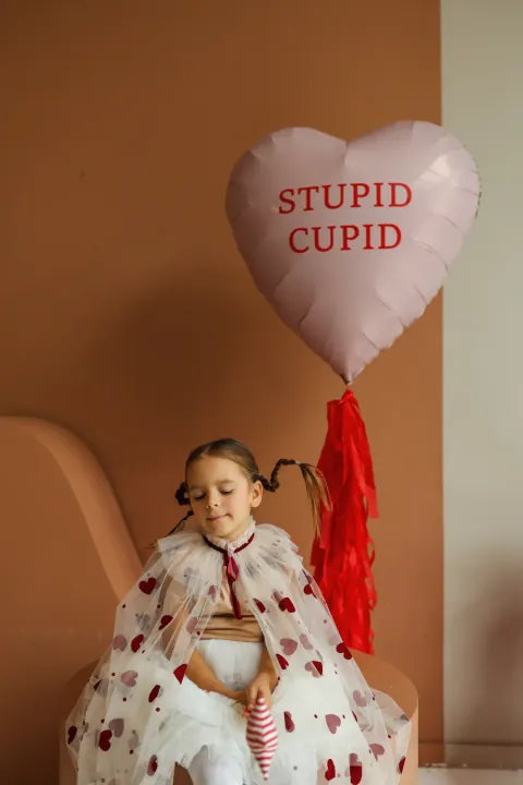 Сердце " Stupid Cupid" на тассел — доставка по Москве